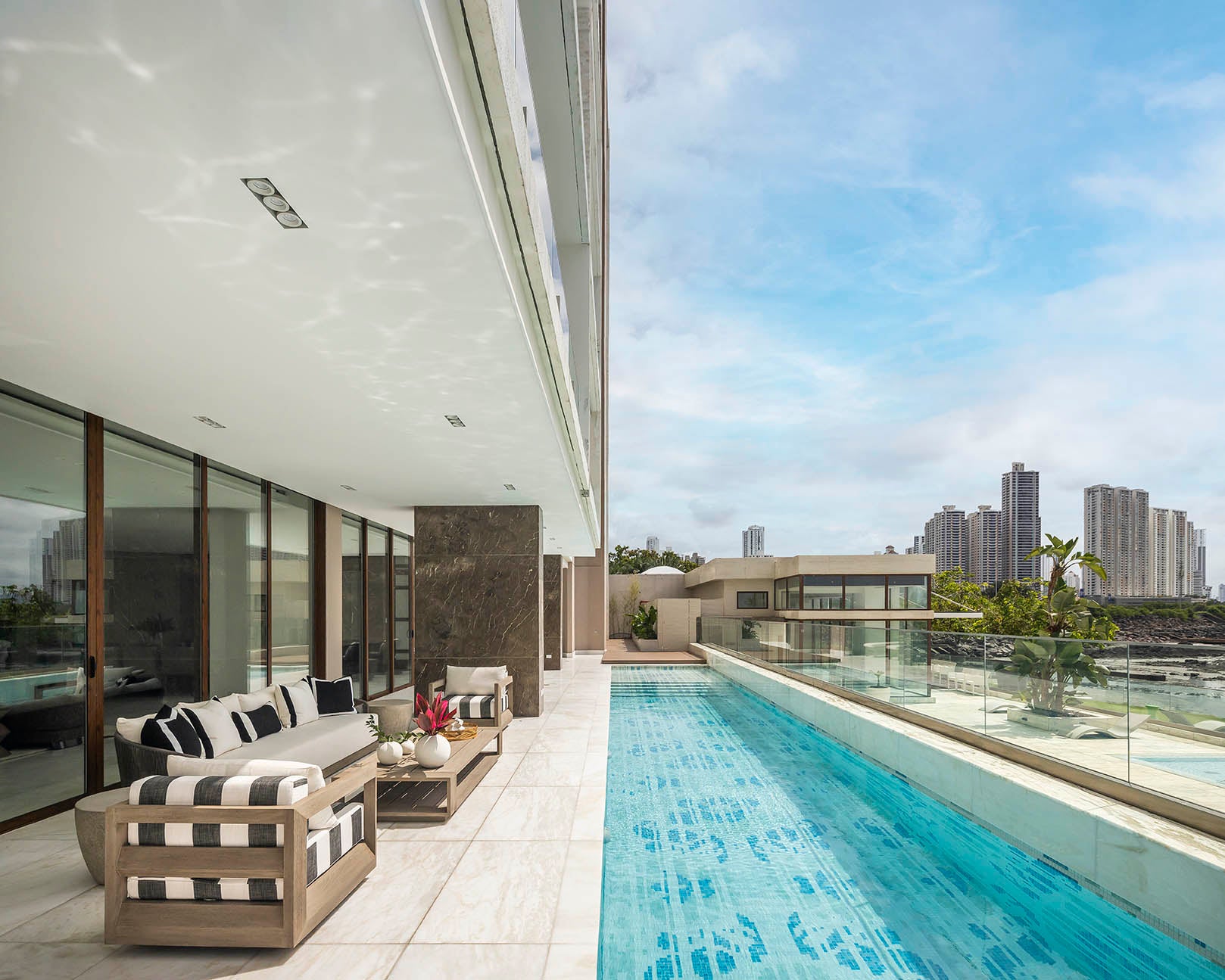 THE RESIDENCES - Entrega Inmediata