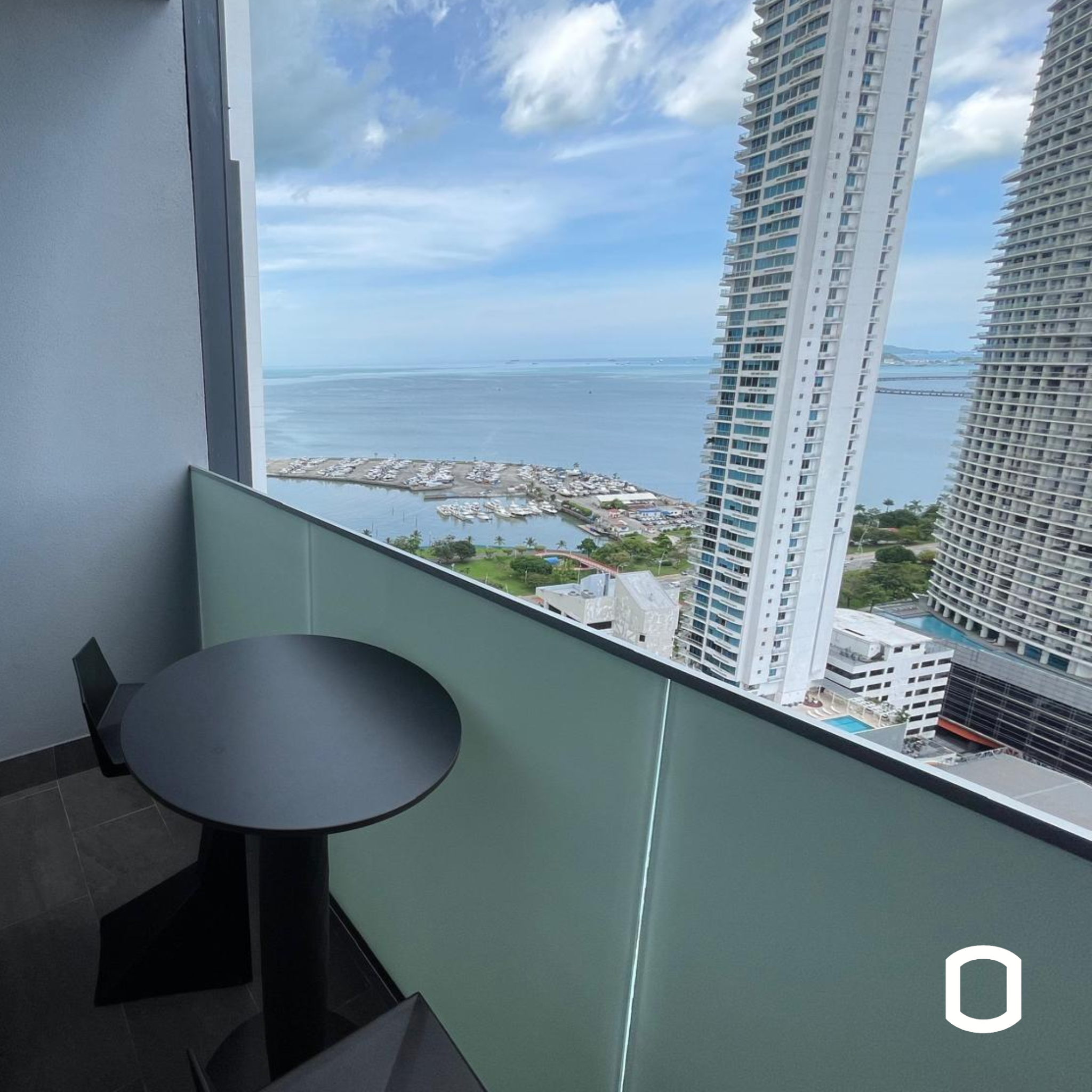 NUOVO BY ARMANI CASA - Entrega Inmediata